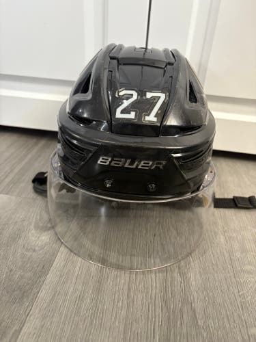 Meskegon USHL game Used Medium Bauer Re-Akt 150 Helmet (Used)