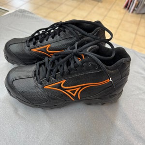 Mizuno Baseball Cleats - Size 6.5