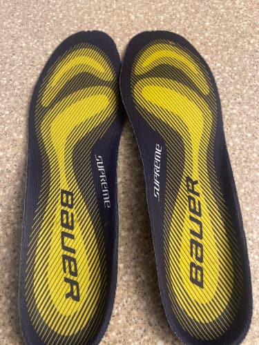 Bauer supreme footbed size 10