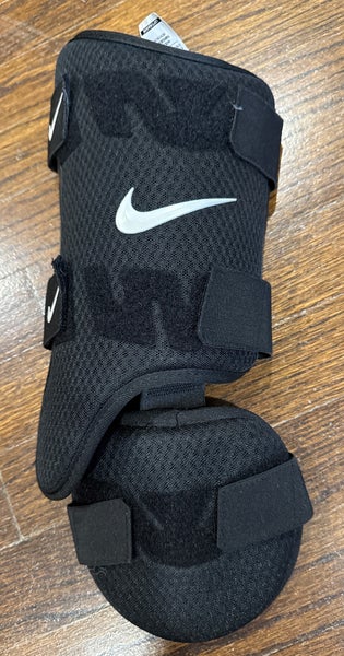 Black Senior Nike Shin Guards (Used)