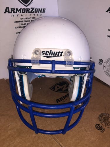 USED SCHUTT XP ADULT FOOTBALL HELMET - MEDIUM - WHITE