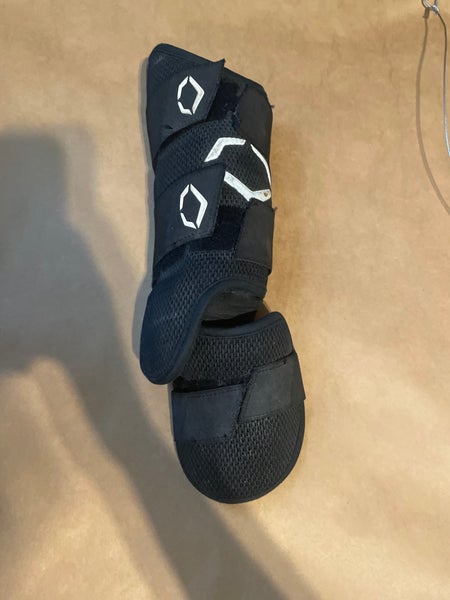 Black Senior EvoShield Leg guard Shin Guards (Used)