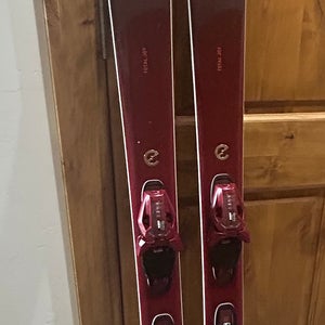 Women's 2024 HEAD 163 cm Total Joy All Mountain Skis With Bindings (Used)