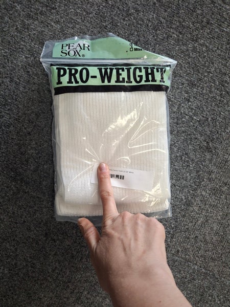 White Youth Small Socks (New) 22-24"
