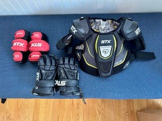 Medium Adult STX Stallion 200+ Shoulder Pads (Used) FREE SHIPPING