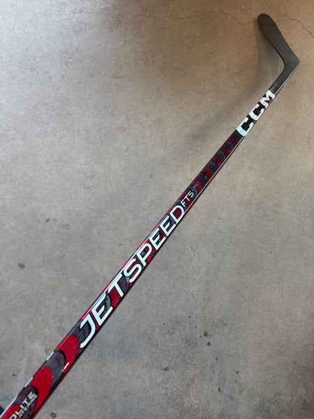 90 Flex P28M Senior CCM JetSpeed FT5 Pro Left Hand Hockey Stick P28M Pro Stock (New) NHL