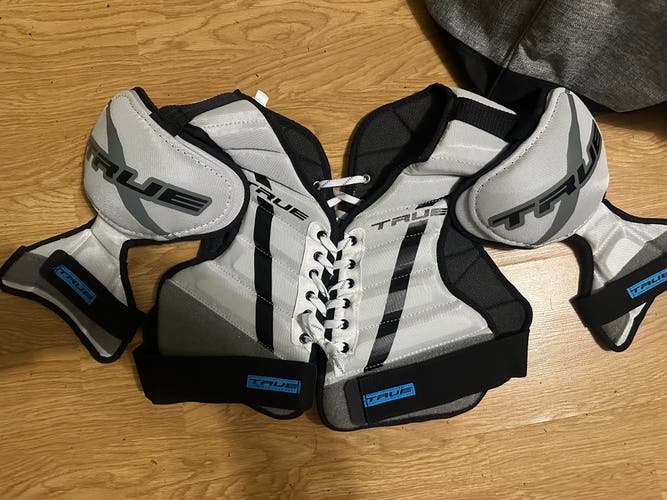 True hockey Retro shoulder pads