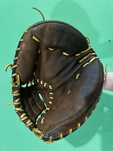 Brown Wilson Showtime RH Catcher's Baseball Glove 32" (Used)