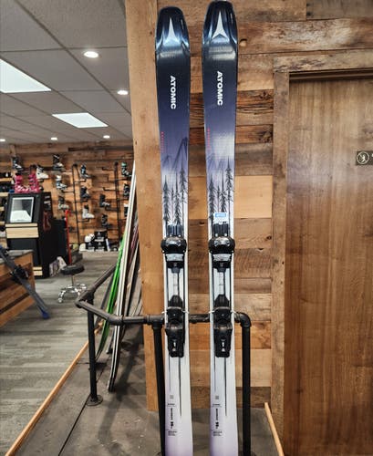2023 180 cm Atomic Maverick Skis With Bindings (Used)