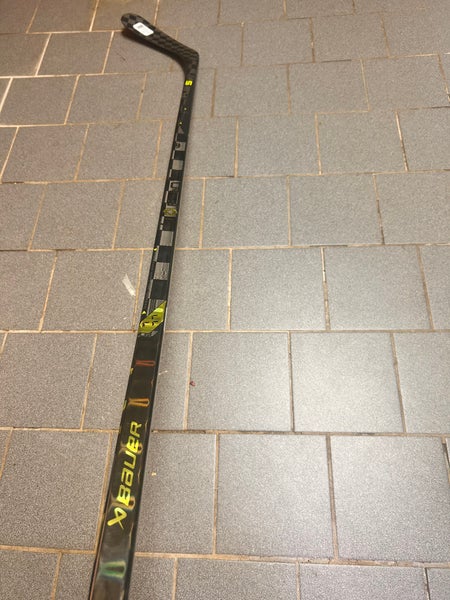 Bauer AG5NT R 77 Flex Left Hand Hockey Stick P92 (New)