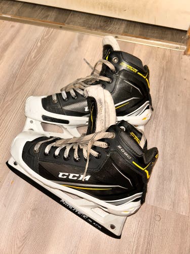 CCM Tacks 9080 Hockey Goalie Skates Regular Width Size 5.5 (Used)