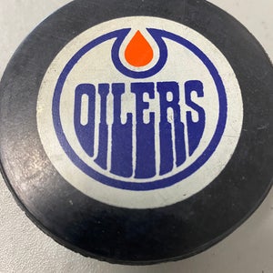 Edmonton Oilers puck (Vintage)