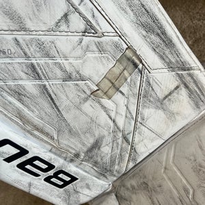 32"  Bauer Supreme M5 Pro Goalie Leg Pads  (Used)