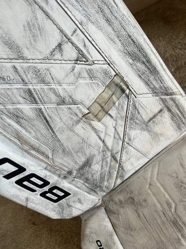 32"  Bauer Supreme M5 Pro Goalie Leg Pads  (Used)