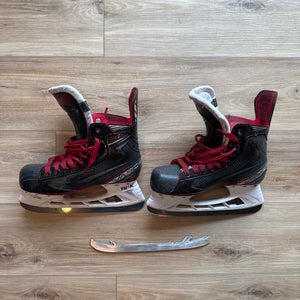 Bauer Hockey Skates Regular Width  7 (Used)