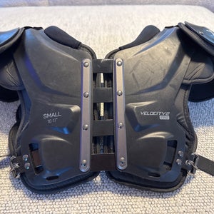 Small Adult Xenith Velocity 2 Shoulder Pads (Used)