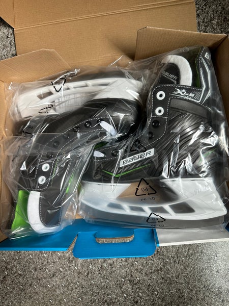 Brand New Bauer XLS Size 2 (Never Put On)