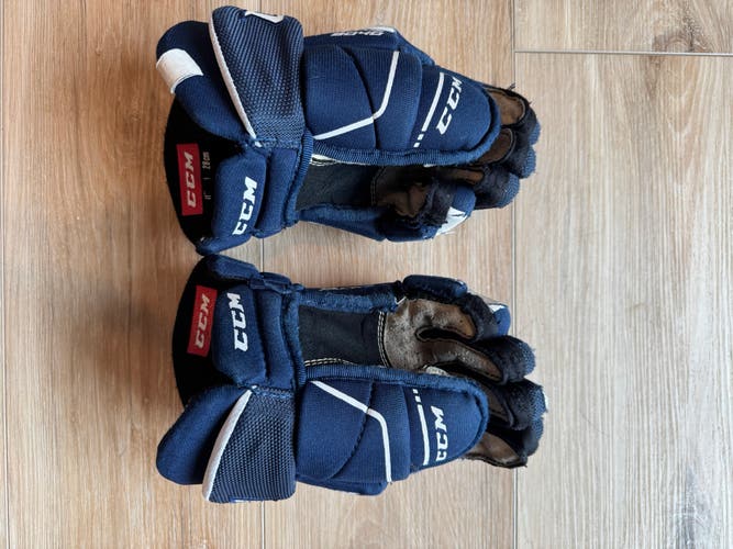 CCM Tacks 9040 Gloves 11" (Used)