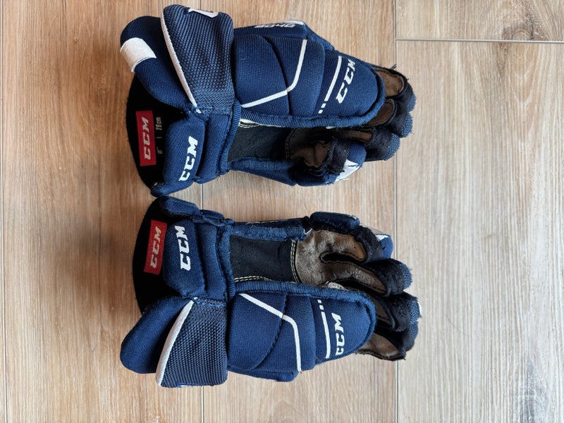 CCM Tacks 9040 Gloves 11" (Used)