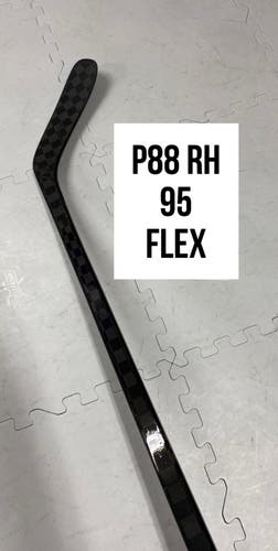 Senior(1x)Right P88 95 Flex ProBlackStock™ Unbranded Blackouts Pro Stock Nexus Hockey Sticks
