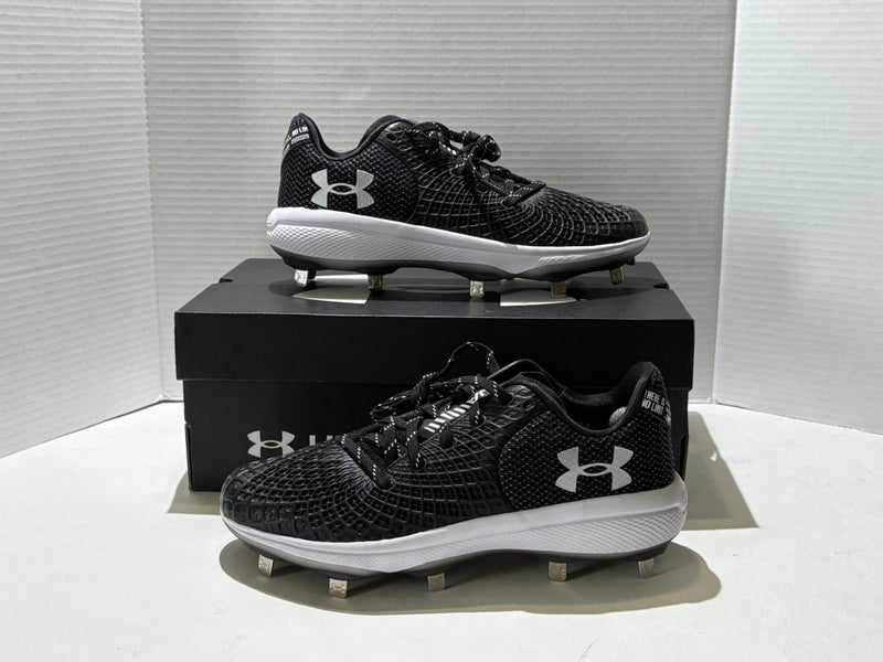 Size 8 Under Armour Glyde 2 MT women’s Softball Cleats 3026601-001