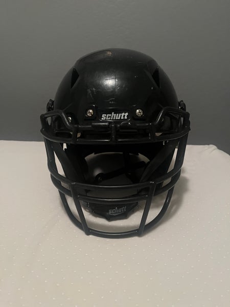 Extra Large Adult Schutt Vengeance A11 Helmet (Used)