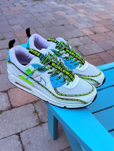 MENS NIKE AIR MAX 90 SE 'WORLDWIDE PACK BLUE FURY VOLT ATHLETIC SNEAKERS SZ 9.5