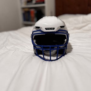White VICIS ZERO2 Trench Football Helmet (Adult Large) – Lightly Used