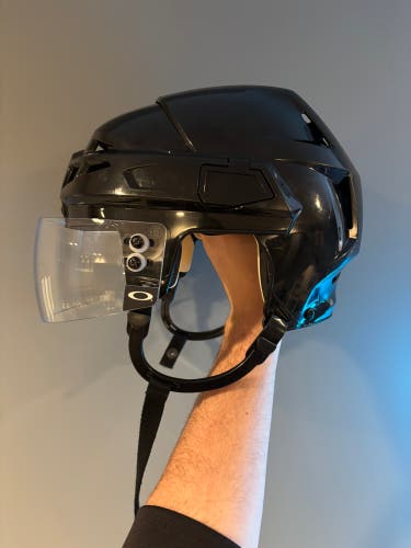 Medium CCM Vector V08 Helmet Pro Stock (Used)