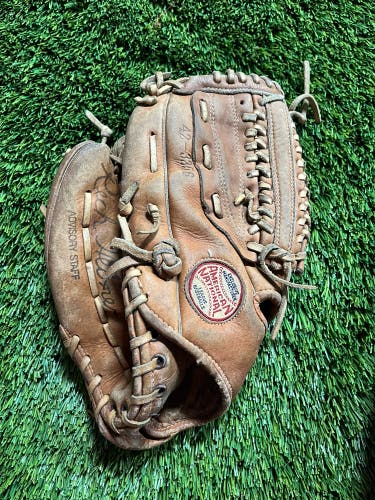 Spalding LH Baseball Glove 11" (Used)