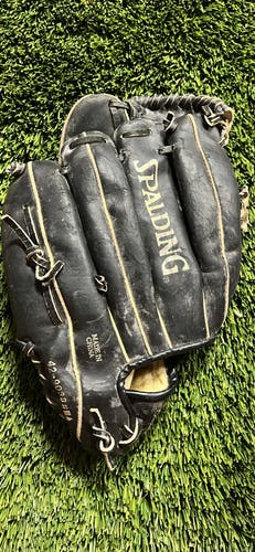 Spalding RH Baseball Glove 11.5" (Used)