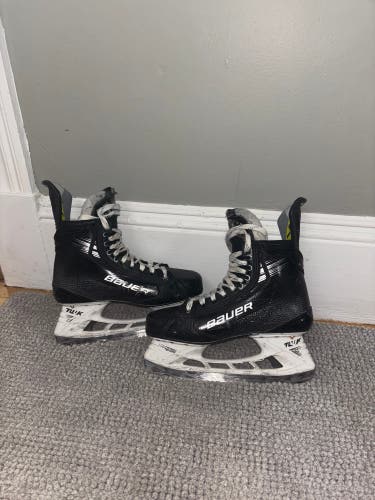 2023 Bauer Vapor Hyperlite 2 Hockey Skates Pro Stock 7.5 (Used)