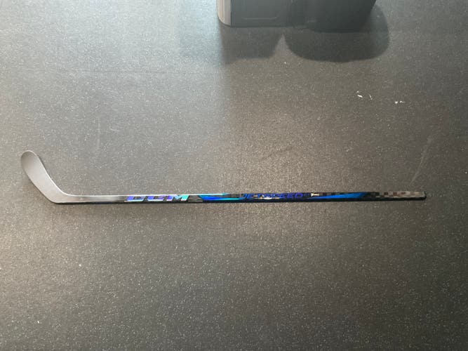Senior CCM Blue Jetspeed FT7 Pro Right Handed Hockey Stick P88 Pro Stock (New)