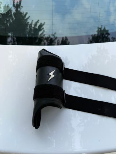 Bruce Bolt Leg Guard (Used)