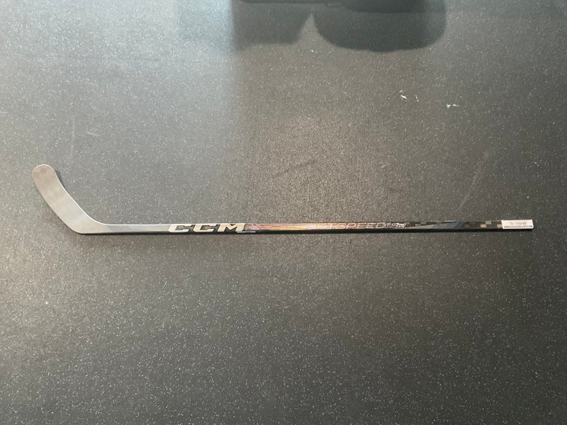 Senior CCM Jetspeed FT7 Pro Right Handed Hockey Stick P28 Pro Stock (New)