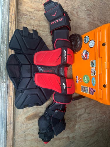 CCM Eflex 1.9 large Senior chest protector