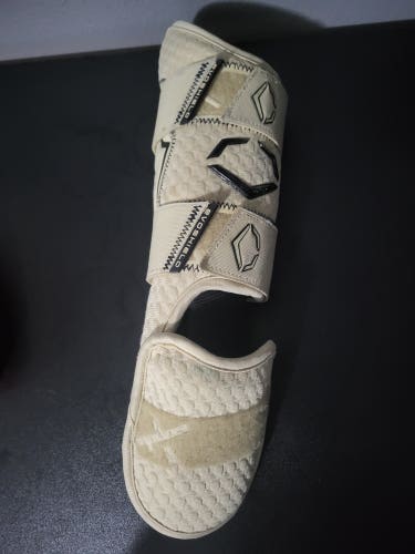 Senior EvoShield Shin Guards (Used)