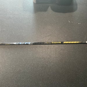 Senior CCM AS-VI PRO Right Handed Hockey Stick P28 Pro Stock (New)