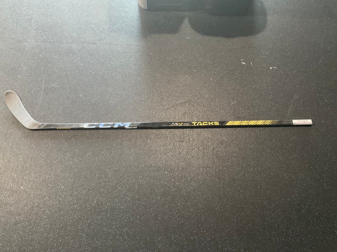 Senior CCM AS-VI PRO Right Handed Hockey Stick P28 Pro Stock (New)
