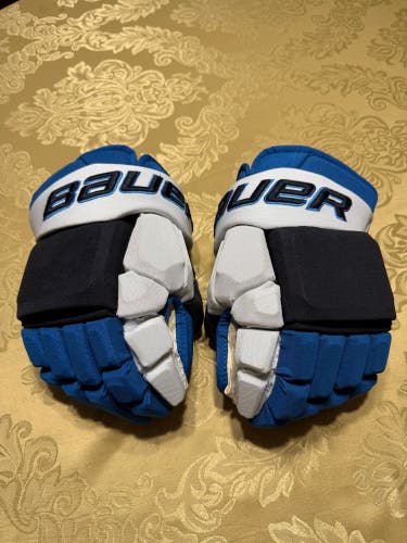 Bauer Vapor 2X Pro Gloves Winnipeg Jets Reverse Retro