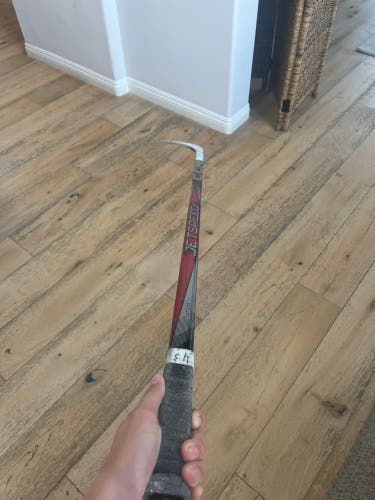 Intermediate CCM JetSpeed FT7 Right Handed Hockey Stick P90TM  (Used)