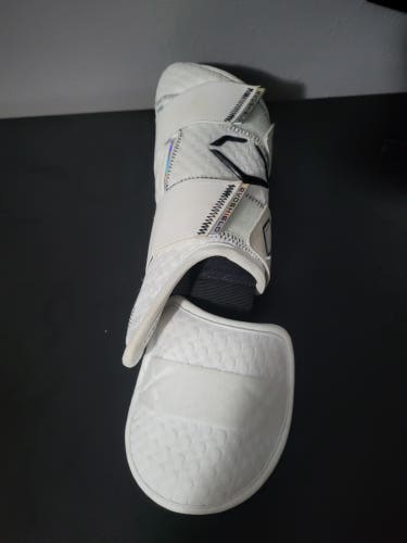 White Senior EvoShield Leg guard Shin Guards (Used)