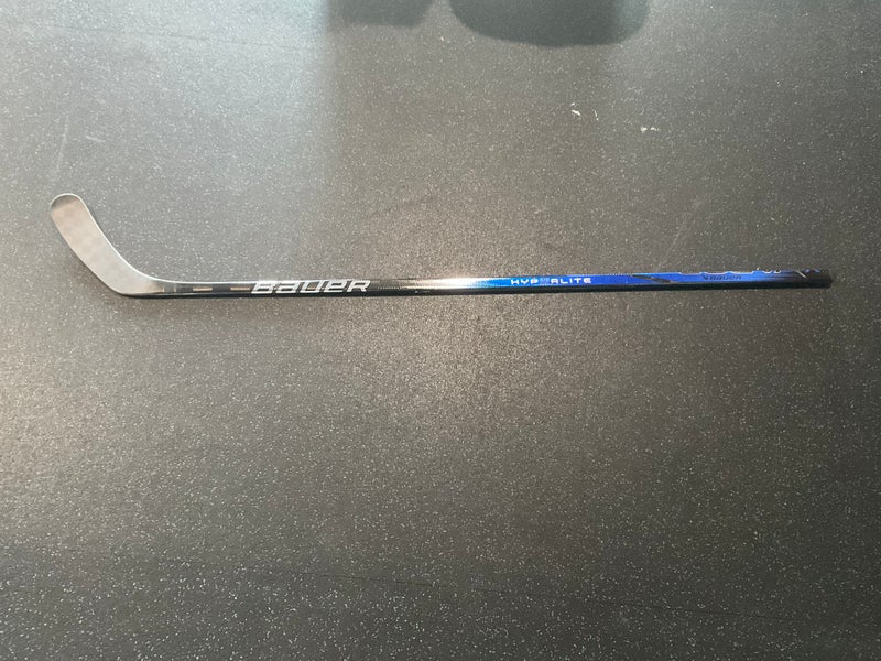Senior Bauer Vapor Hyperlite 2 Right Handed Hockey Stick Heel Pattern Pro Stock (New)