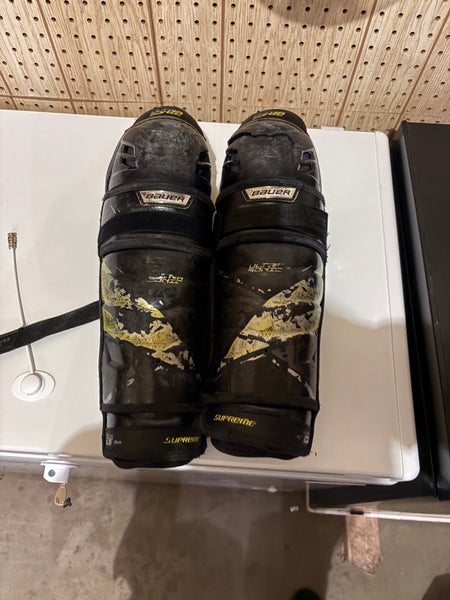 Senior Bauer Supreme ultrasonic 14" Shin Pads (Used)