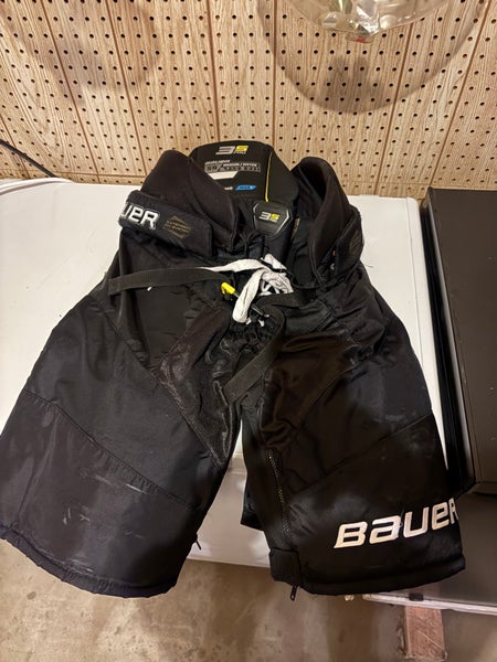 Medium Senior Bauer Supreme 3S Pro Hockey Pants (Used)