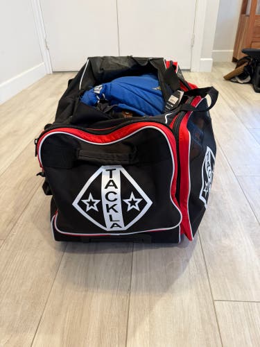 NEW Wheeled Hockey Bag - Junior