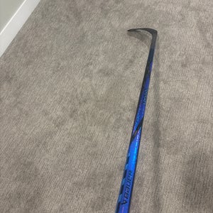Senior Bauer Twitch Right Handed Hockey Stick P92 (New)