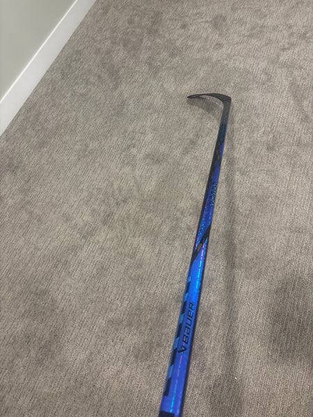 Senior Bauer Twitch Right Handed Hockey Stick P92 (New)
