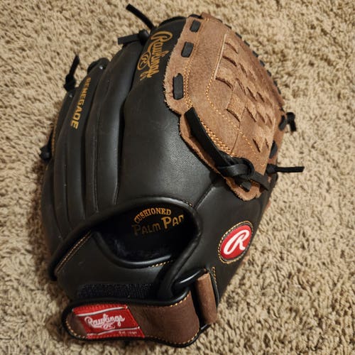 Rawlings RH Renegade Baseball/Softball Glove 12.5" Nice Glove