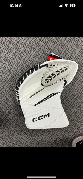 CCM Axis 2.9 Senior Full Right goal glove